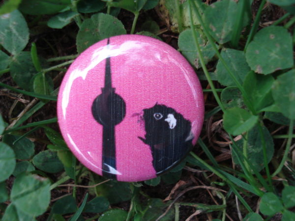 Button Berlin, pink